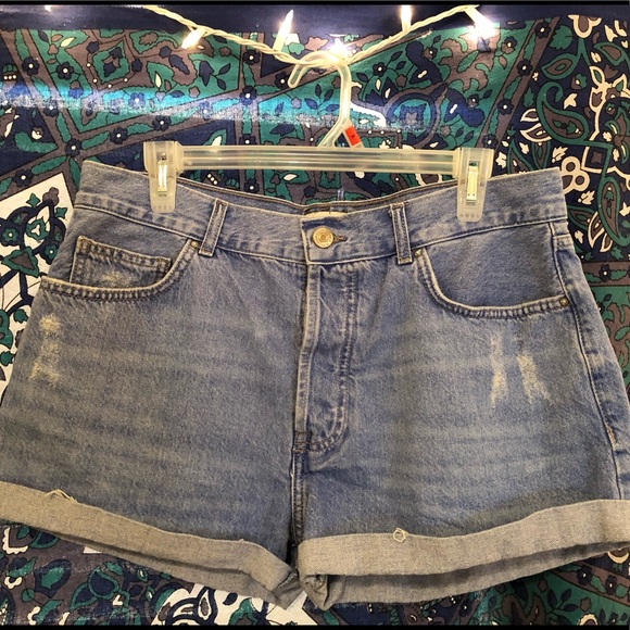 Light wash Jean Shorts - Picture 1 of 3